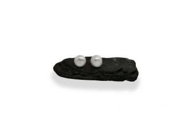 Gold stud earrings with Pearls AU19533