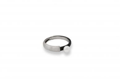 Silver ring with Pearl 2