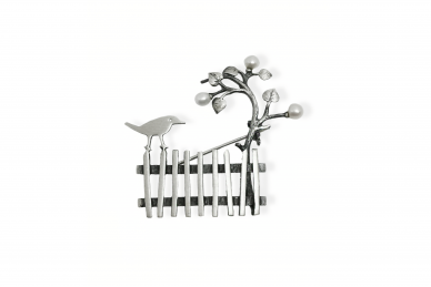 Exclusive brooch - Bird on the fence