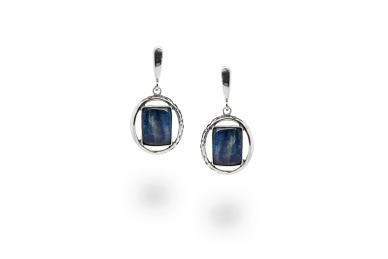 Exclusive earrings with Kyanite