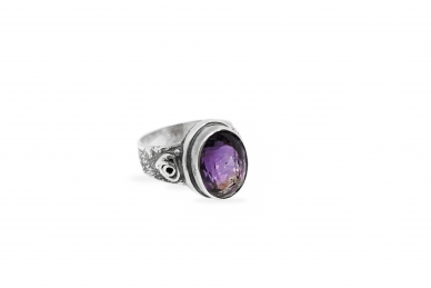 Exclusive ring with Amethyst 2